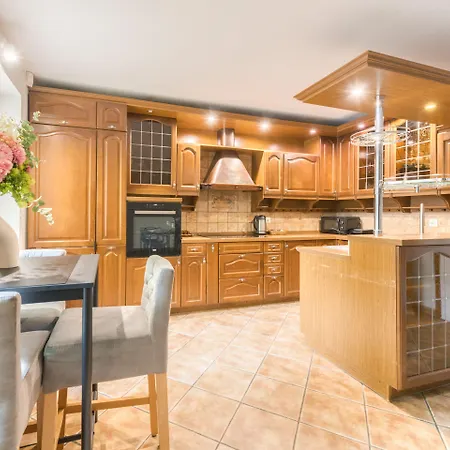 Apartman Dom & House - Lana *